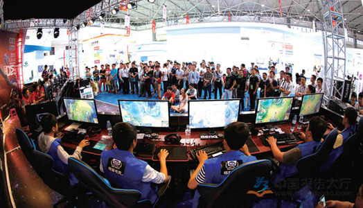 向球员传达 向球员传达