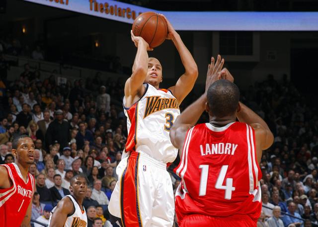 少数球员身 少数球员身